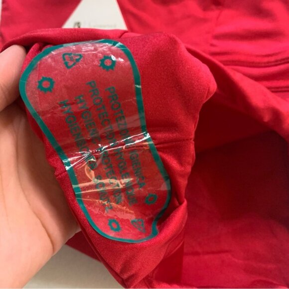 Buffbunny Collection Pleat The 5th One Piece Bae Watch Red Medium NWT - Picture 12 of 14